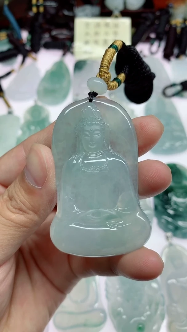 颈饰未镶嵌翡翠山*翡翠