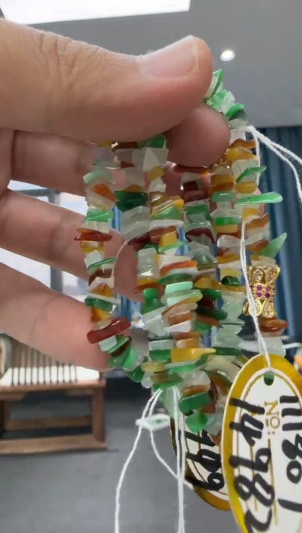 颈饰未镶嵌翡翠天然翡翠A货孤品一件