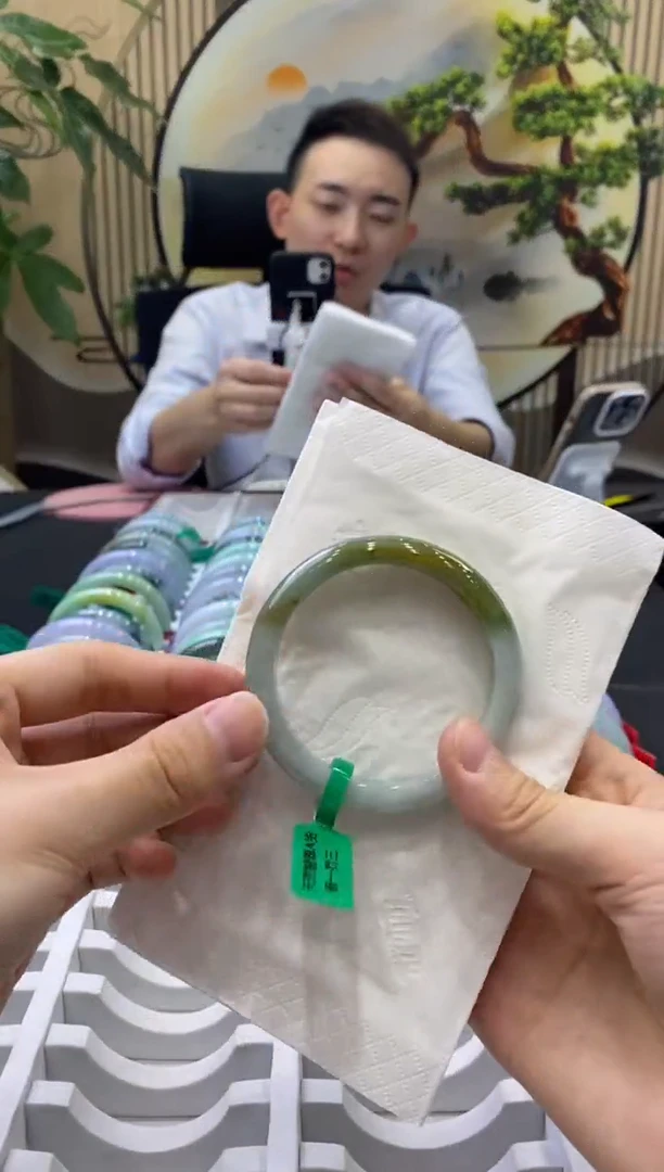 未镶嵌手镯翡翠6074
