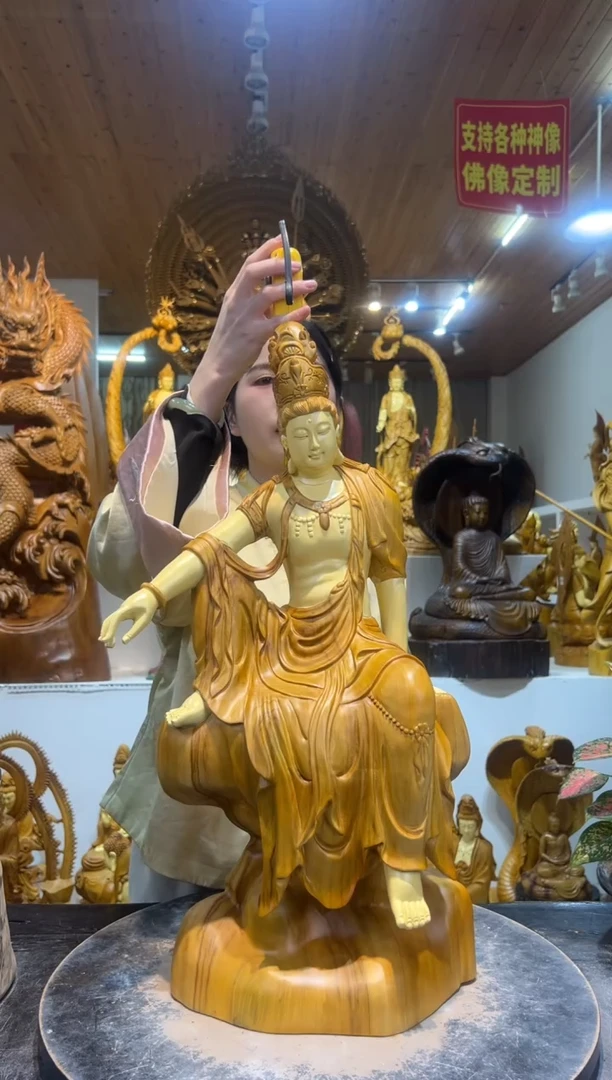香樟木自在观音62cm