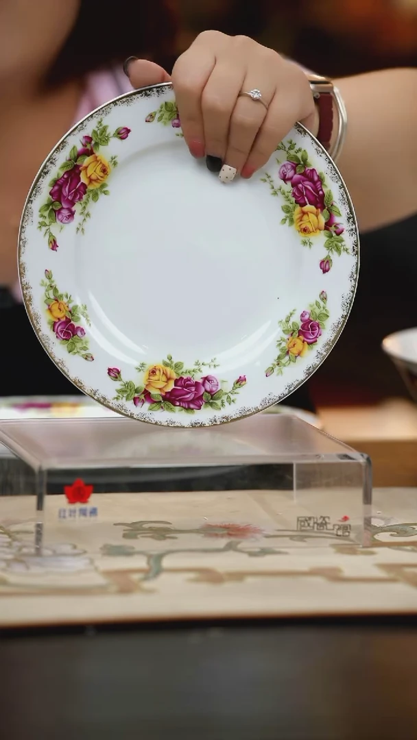 4个微瑕花蓉8英寸平盘