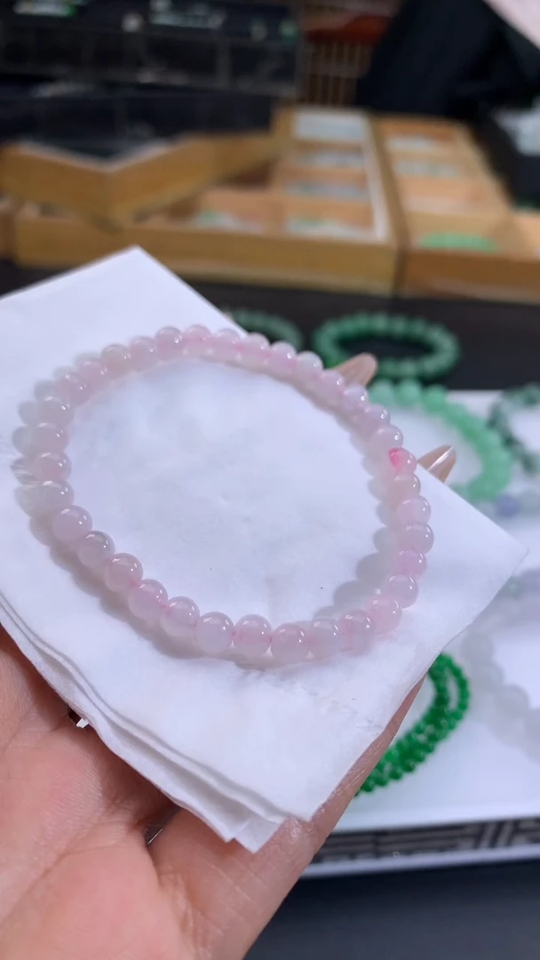 未镶嵌定制翡翠新****?翡翠