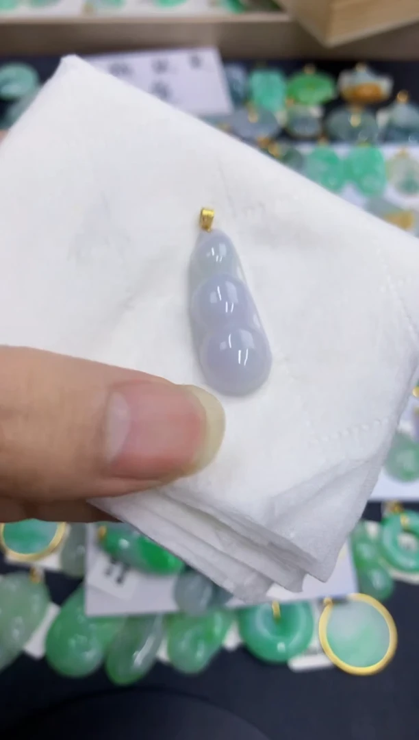 翡翠未镶嵌颈饰缅甸翡翠a货