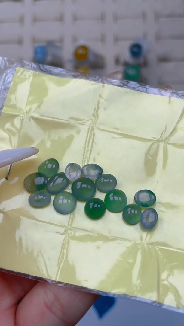 未镶嵌定制翡翠天然翡翠蛋面15