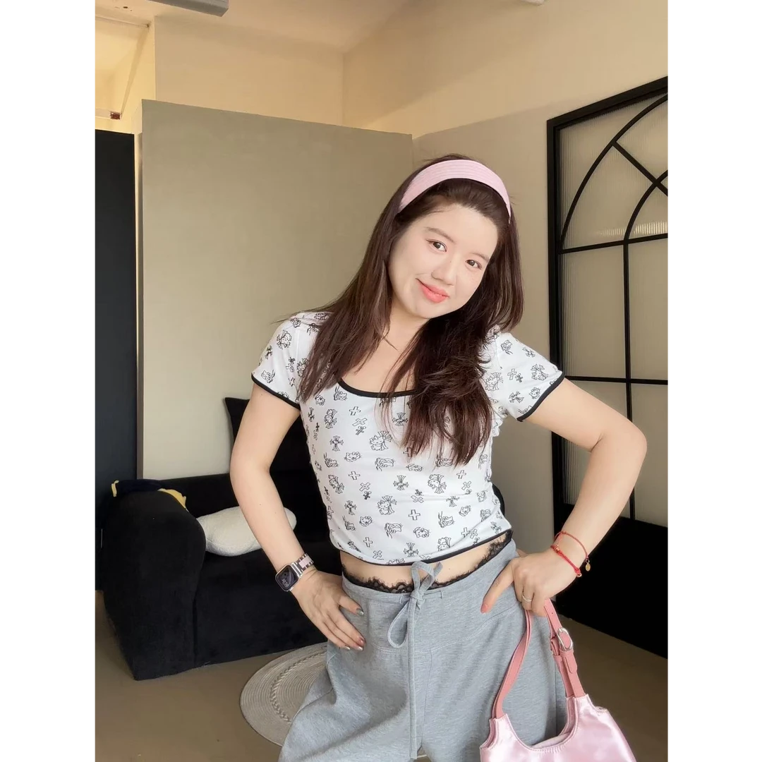 米米子定制修身型印花圆领kitty猫T恤U领时尚巴恩风夏季新款上衣