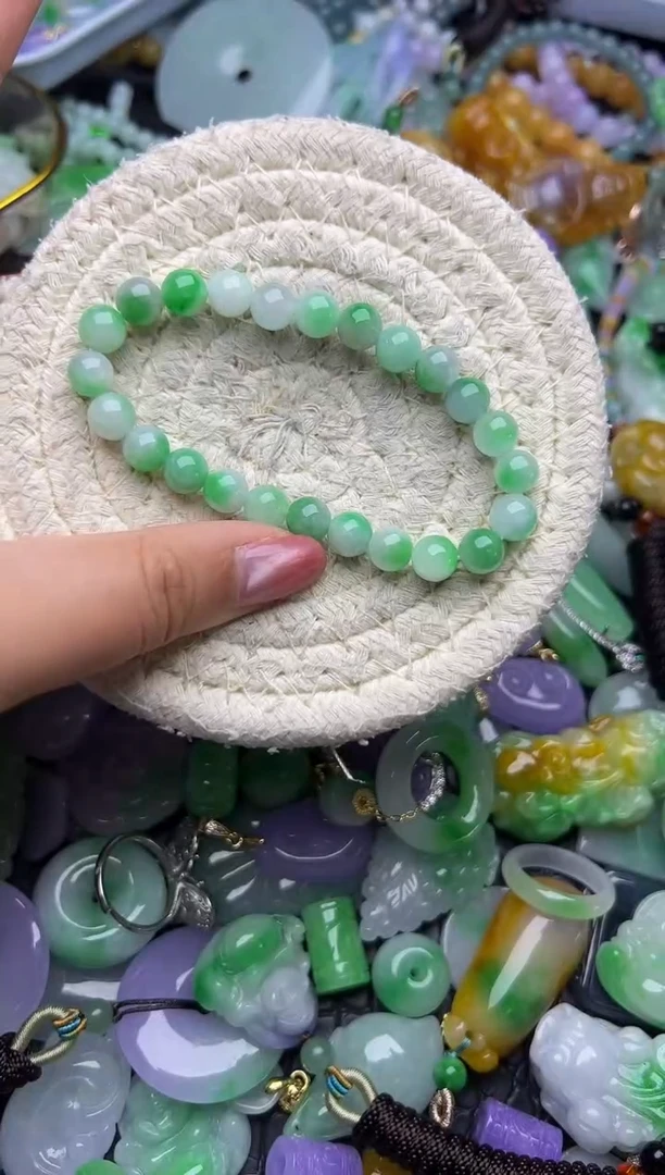 颈饰未镶嵌翡翠天然缅甸翡翠吊坠