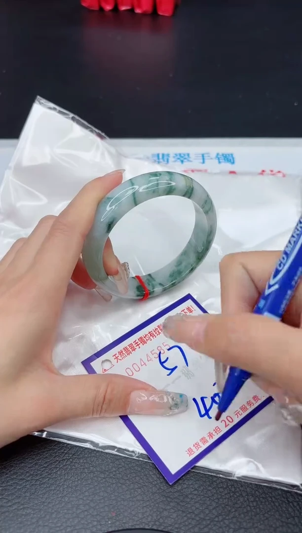 【闪购商品】翡翠手镯未镶嵌111111111