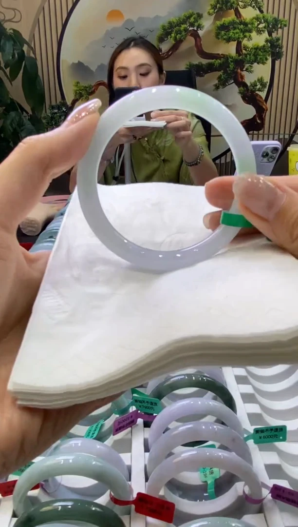 翡翠手镯未镶嵌00008414