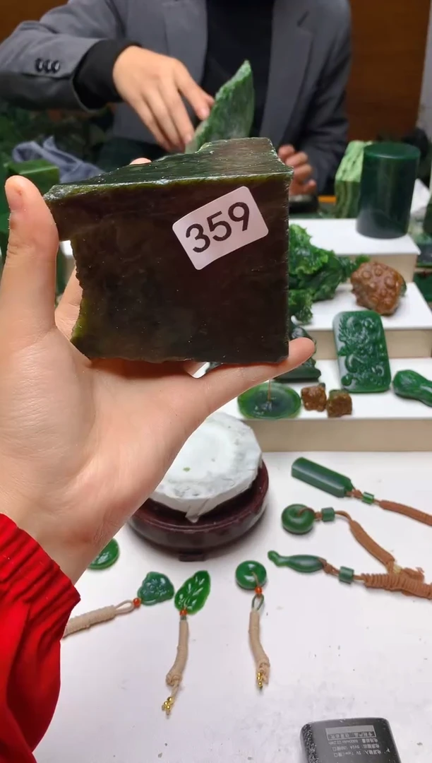 未镶嵌和田玉珠宝半成品1