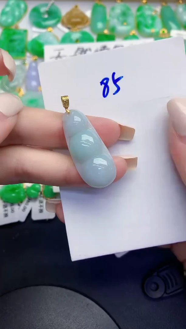 颈饰未镶嵌翡翠缅甸天然翡翠A货