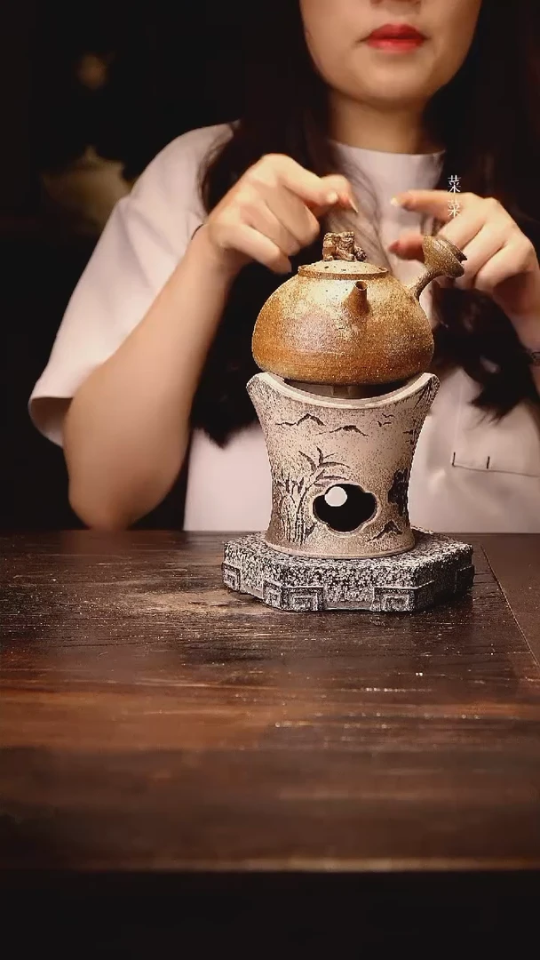 柴烧白泥狮子侧把+白泥山峰小雕刻炉