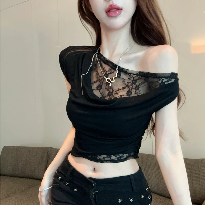黑色一字肩不规则蕾丝短袖t恤女夏甜辣妹修身露肩高级感绝美上衣