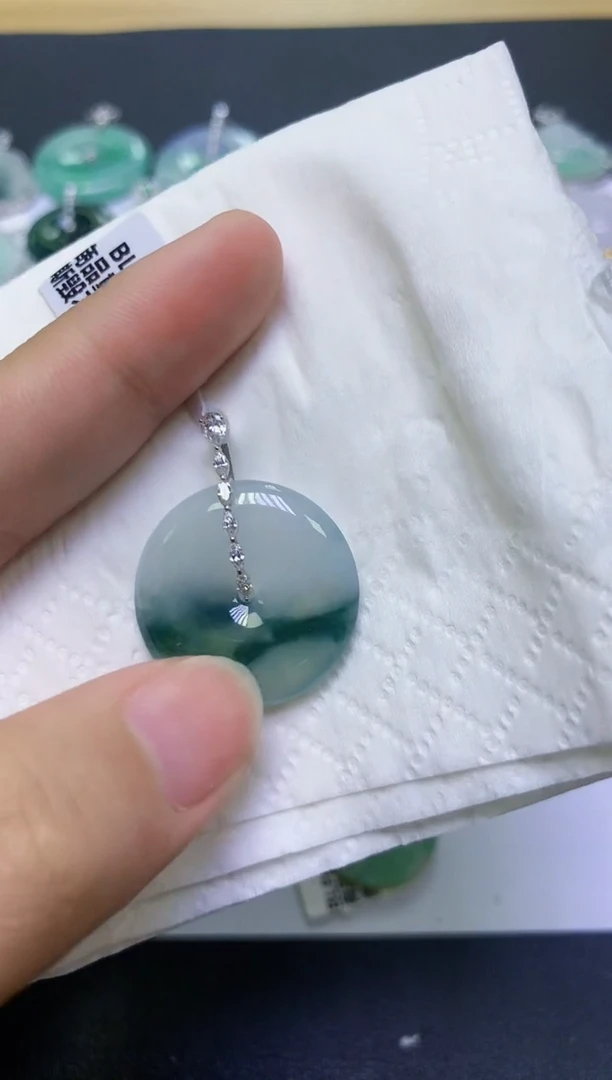 翡翠18K金镶嵌颈饰天然缅甸翡翠A货百元以上9元证书费自理