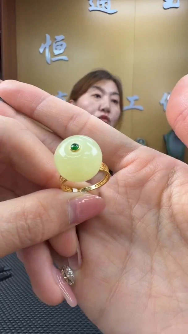 颈饰18K金镶嵌和田玉戒指11-19备注圈口发货