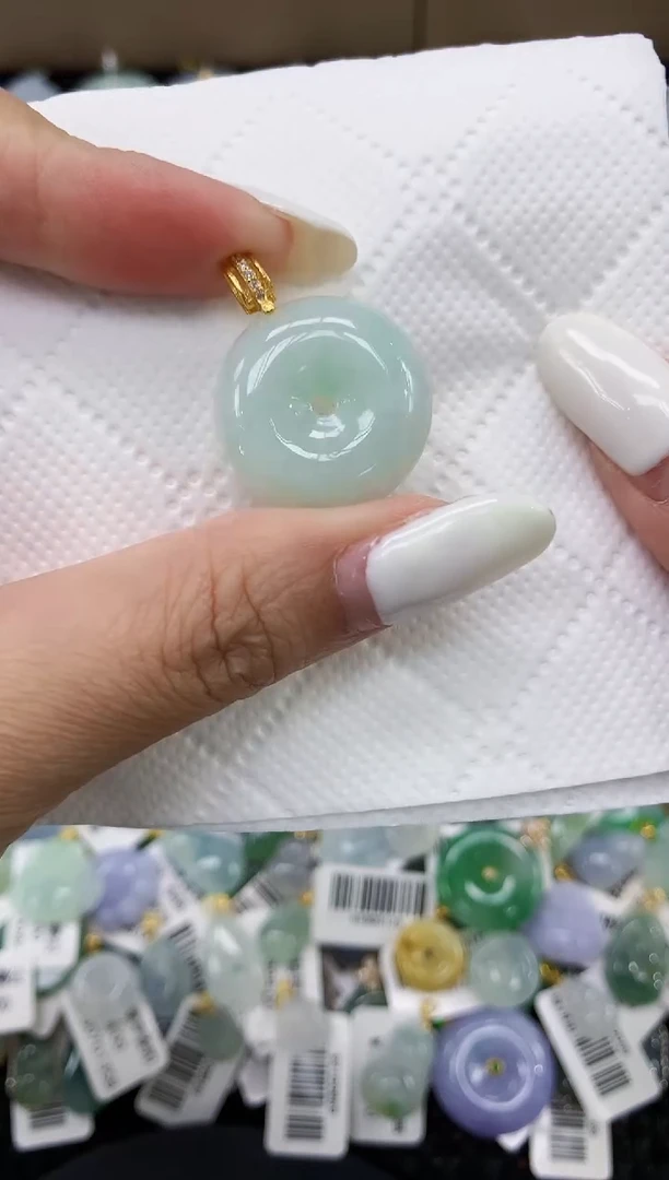 颈饰未镶嵌翡翠11111111111