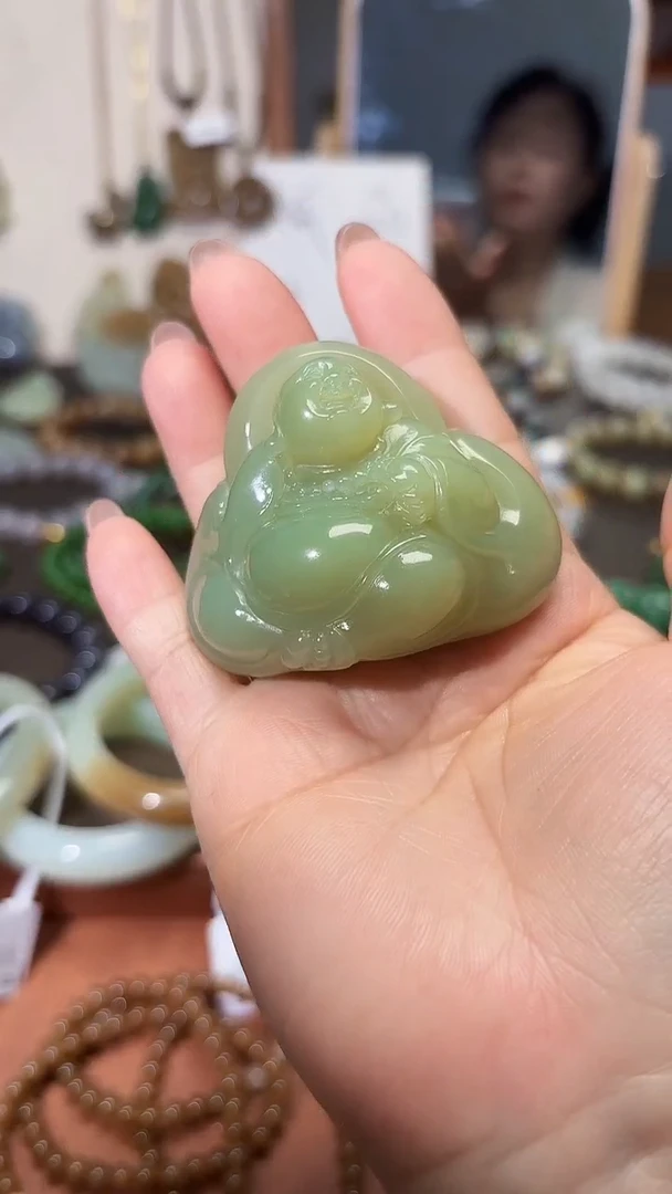 未镶嵌和田玉摆件1