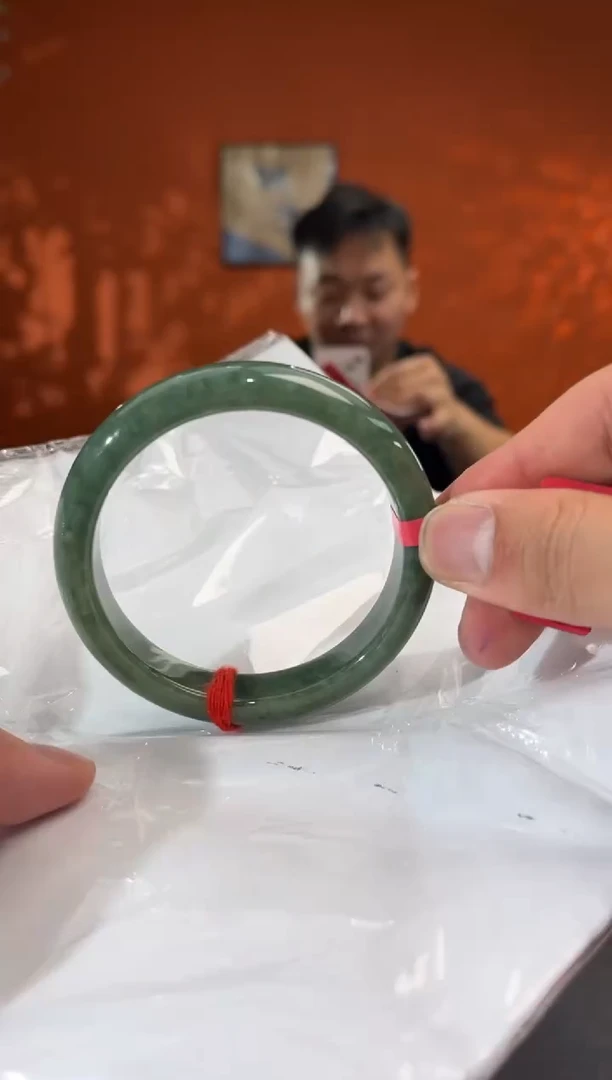 未镶嵌手镯翡翠6