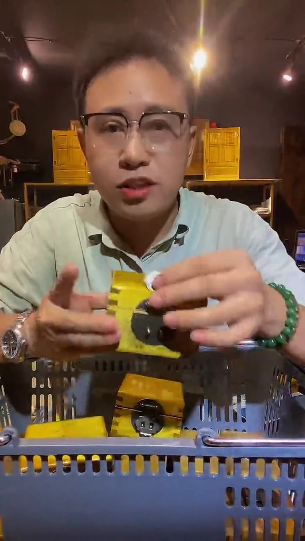 金丝楠木制品方盒一个10*10*6