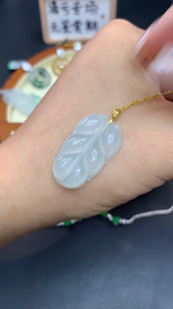 18K金镶嵌定制翡翠A634