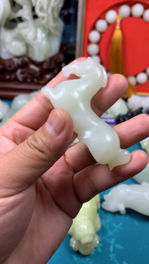 颈饰未镶嵌和田玉拍一发一