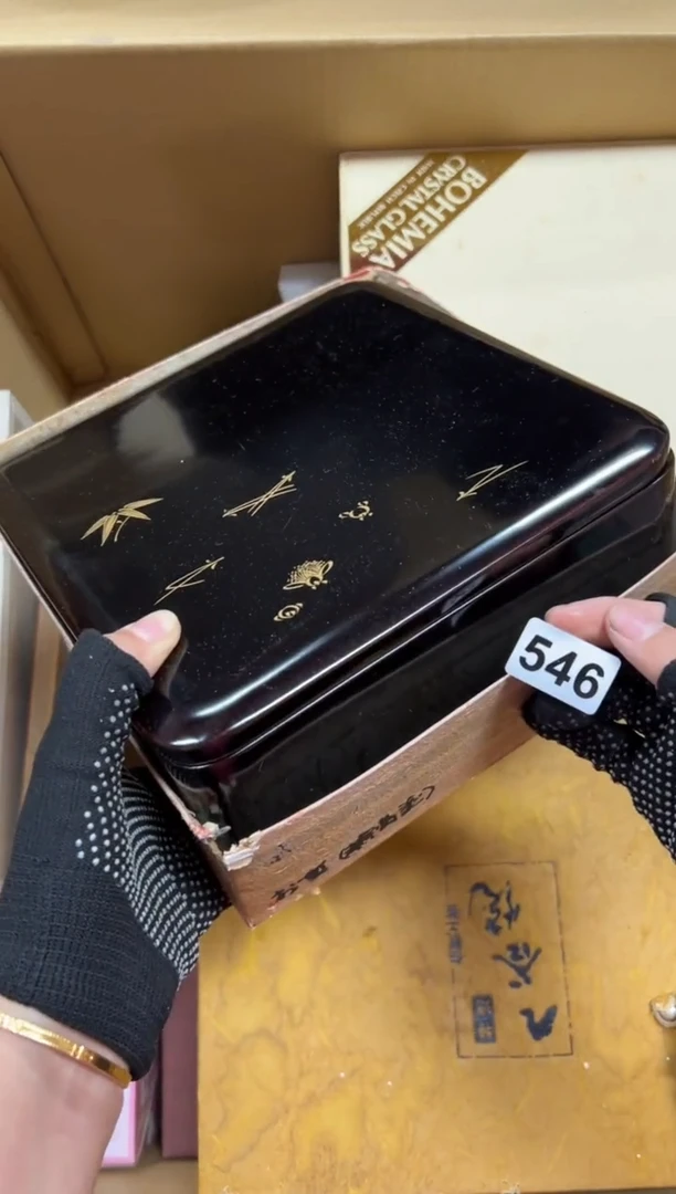 瓷片M****y546中古商品谨慎参拍