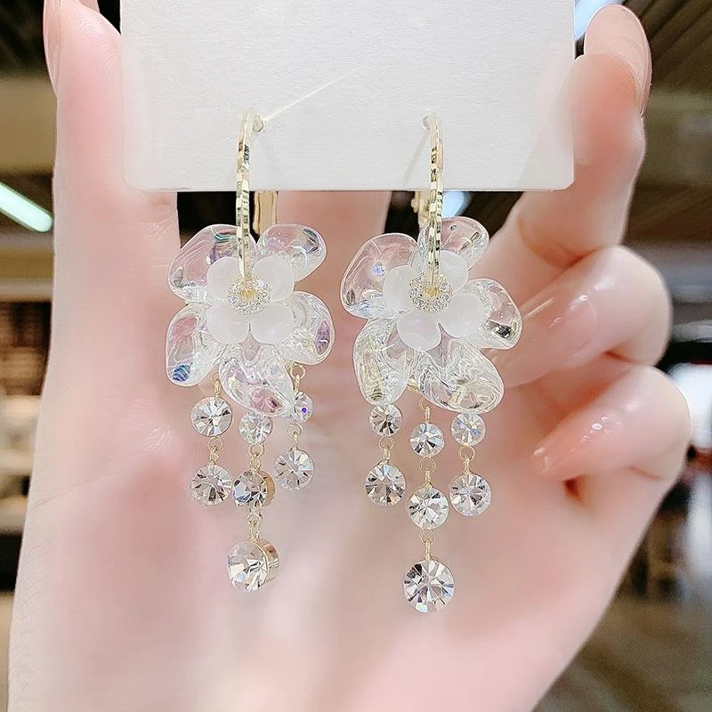 合金耳饰 超仙白花朵耳环韩国气质长版镶钻流苏耳坠轻奢设计感