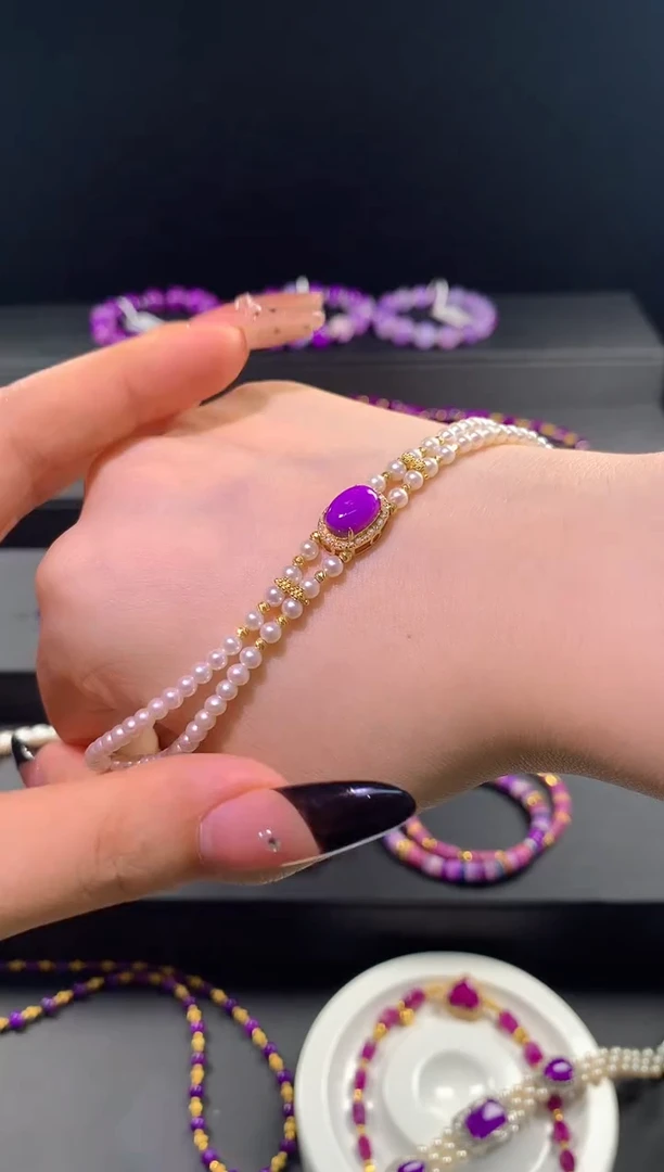 苏纪石（舒俱来）18K金镶嵌.小**包手链