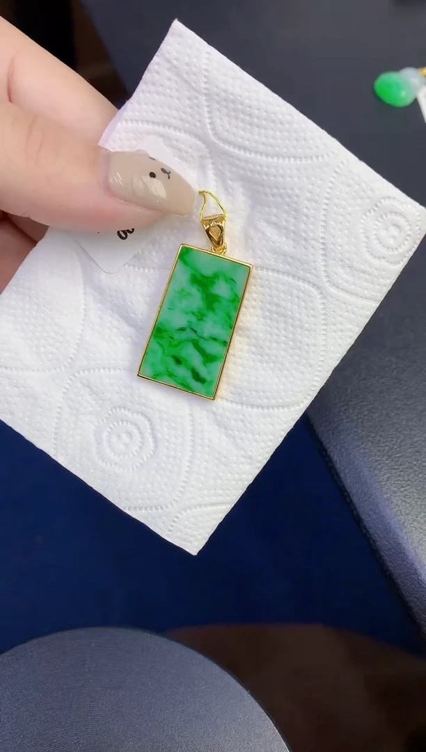 颈饰未镶嵌翡翠缅甸天然翡翠A货