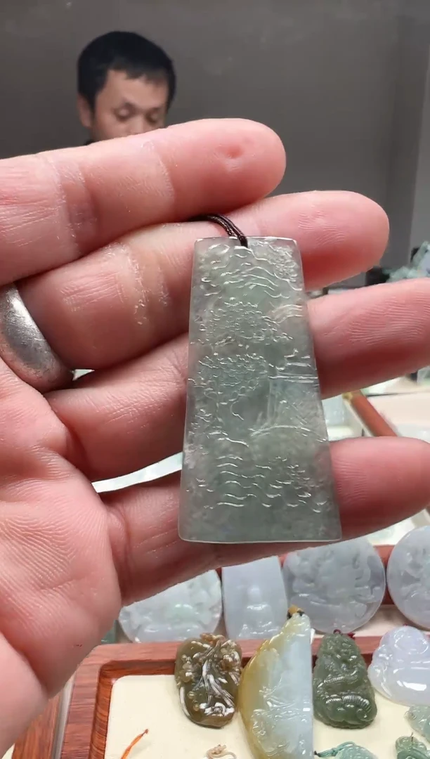 吊坠(不含链)未镶嵌翡翠山水
