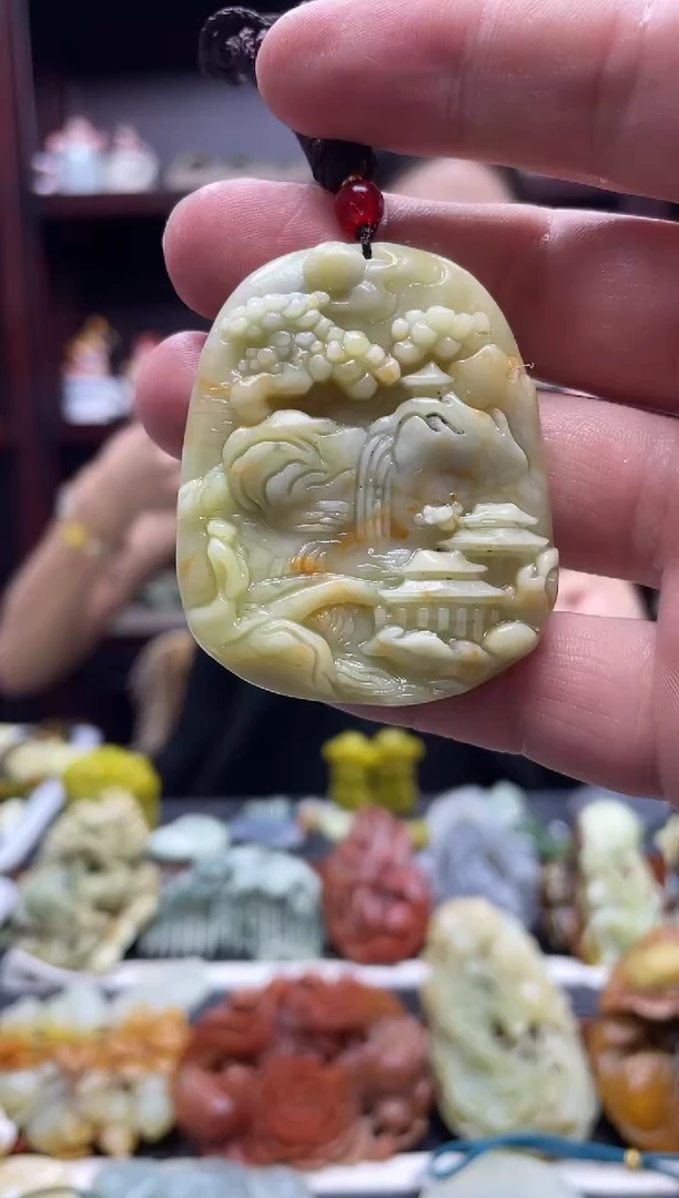 岫玉未镶嵌吊坠·