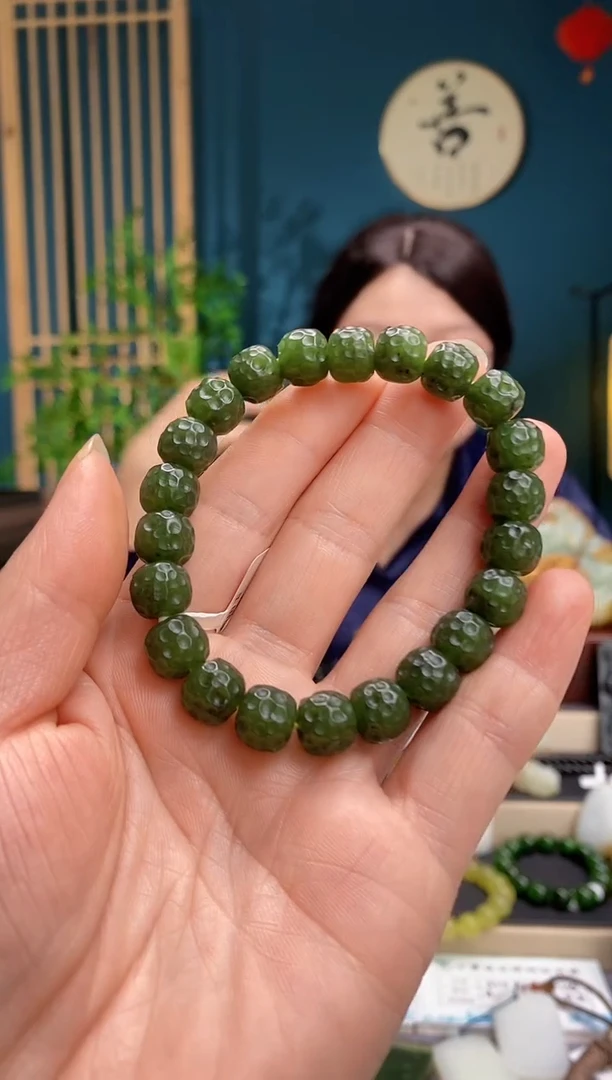 吊坠(不含链)未镶嵌和田玉手串