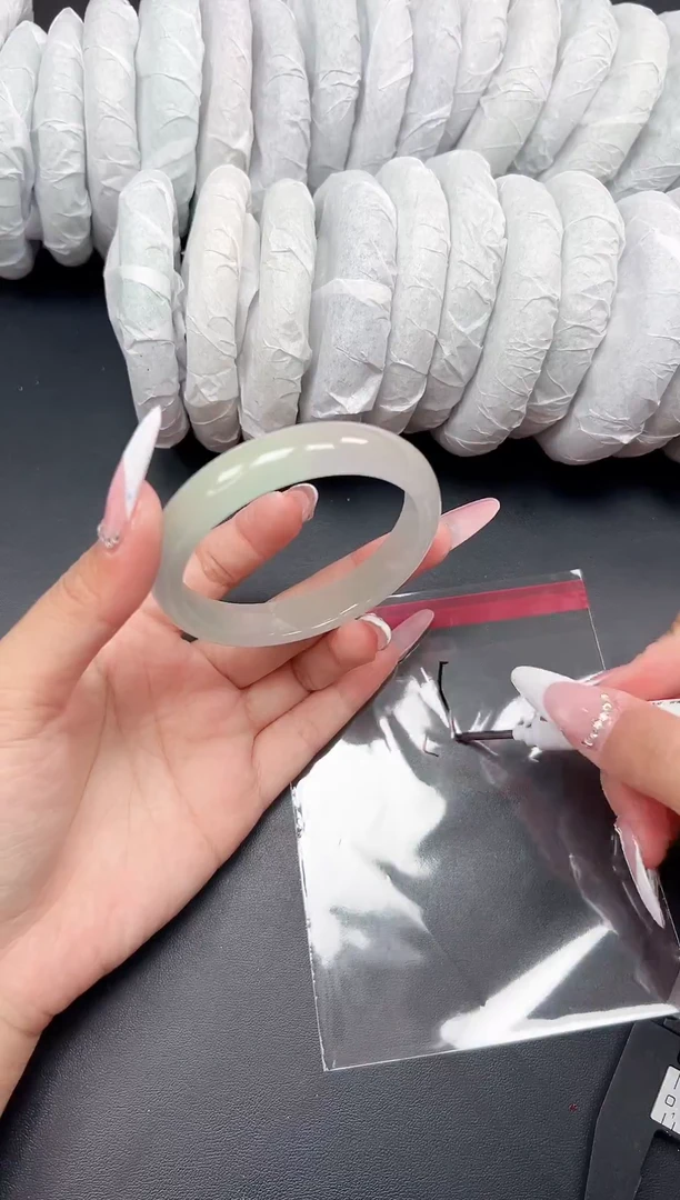 精品手镯，一物一拍P-011