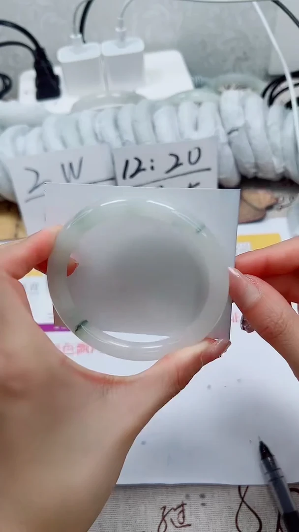 【闪购商品】石英质玉手镯未镶嵌k177-64.65