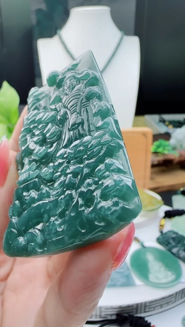 【闪购商品】翡翠颈饰未镶嵌111111111