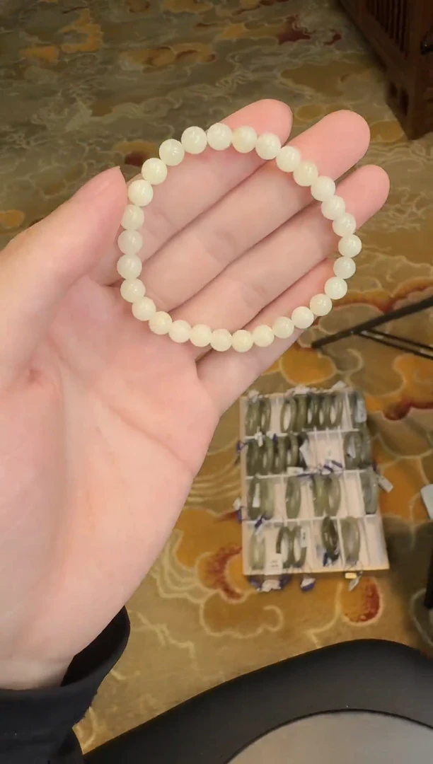 和田玉手镯未镶嵌天然和田玉