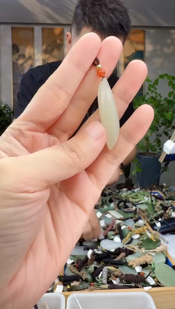 未镶嵌和田玉挂件拍一发一