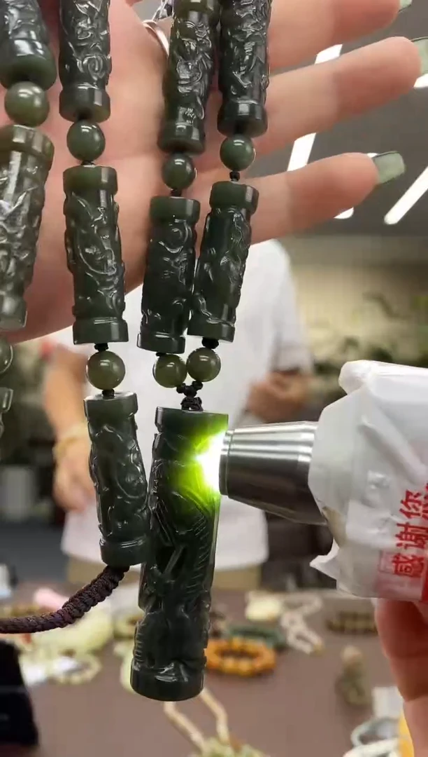 颈饰未镶嵌透闪石质玉项链