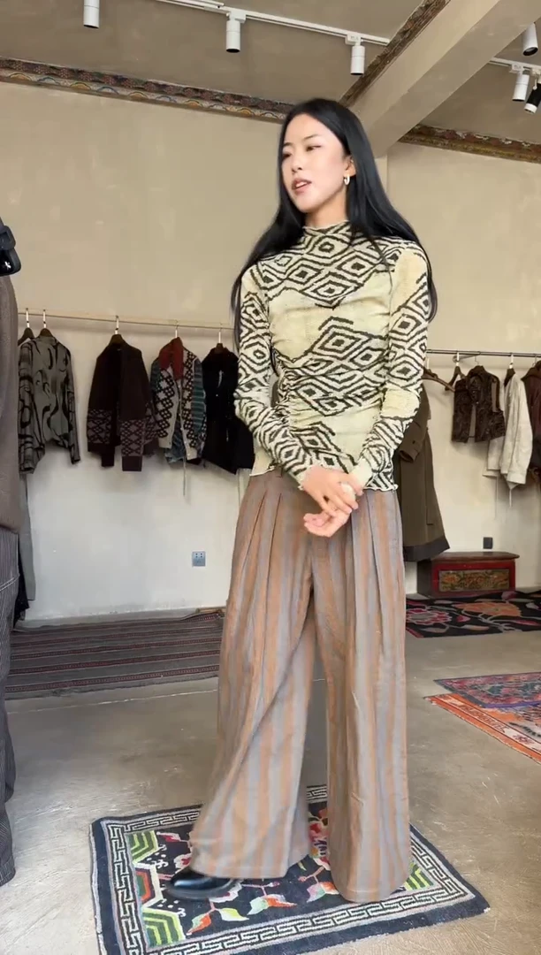 KWc26FW图腾打底M