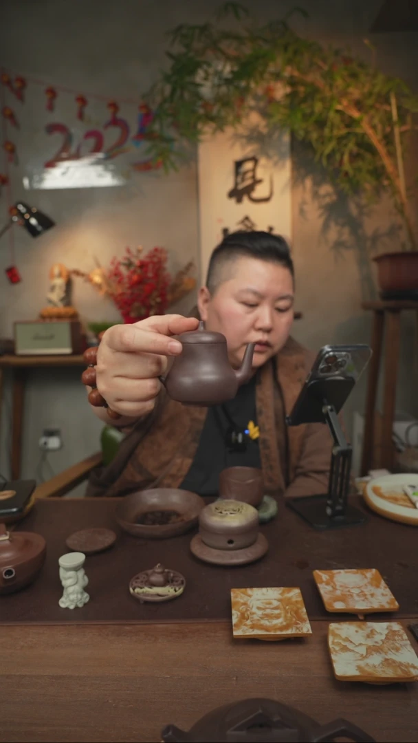 【闪购商品】原矿天青泥精工半手小惬意紫砂壶