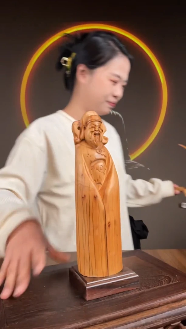 【闪购商品】柏木（崖柏）手工摆件,先抢先得!