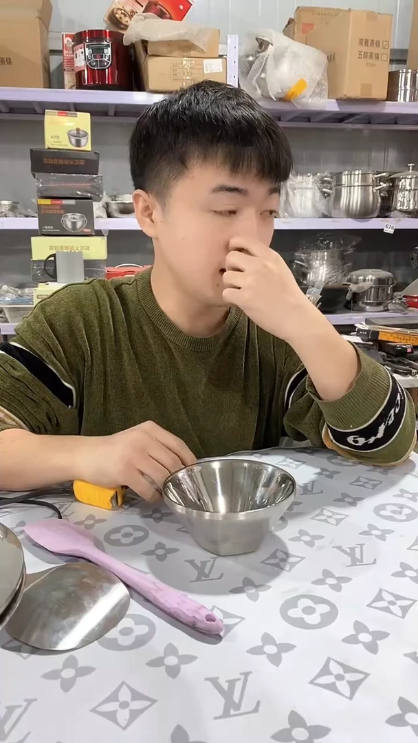 14直径双层斗笠碗2个瑕疵