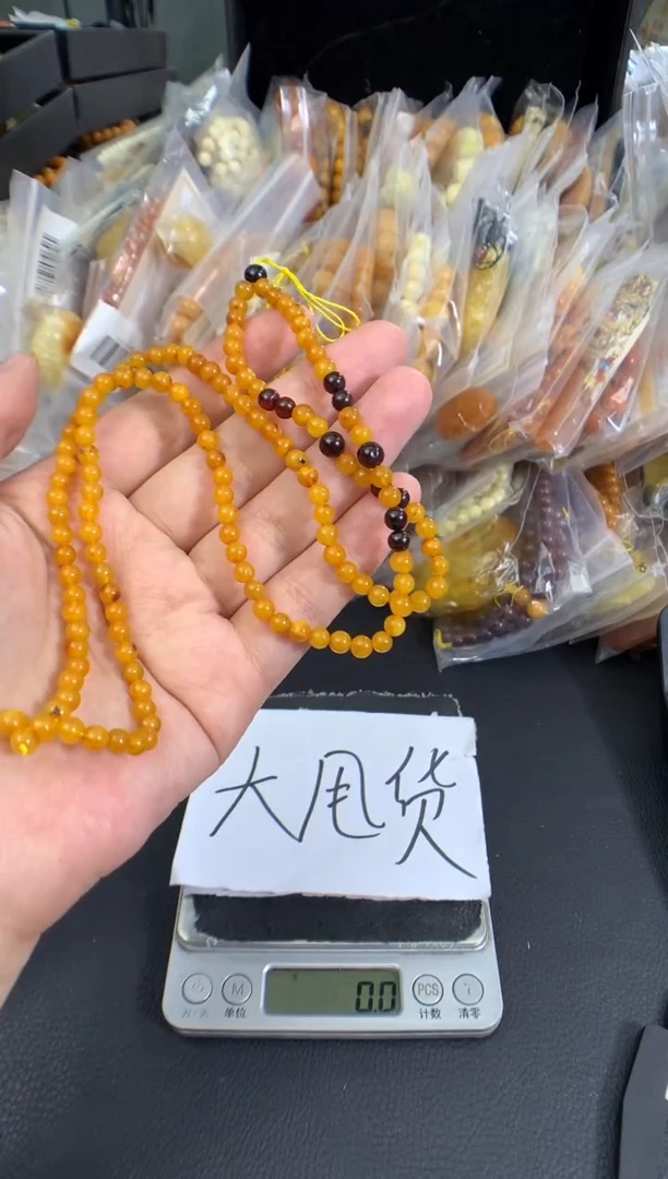 蜜蜡未镶嵌珠宝奇石1