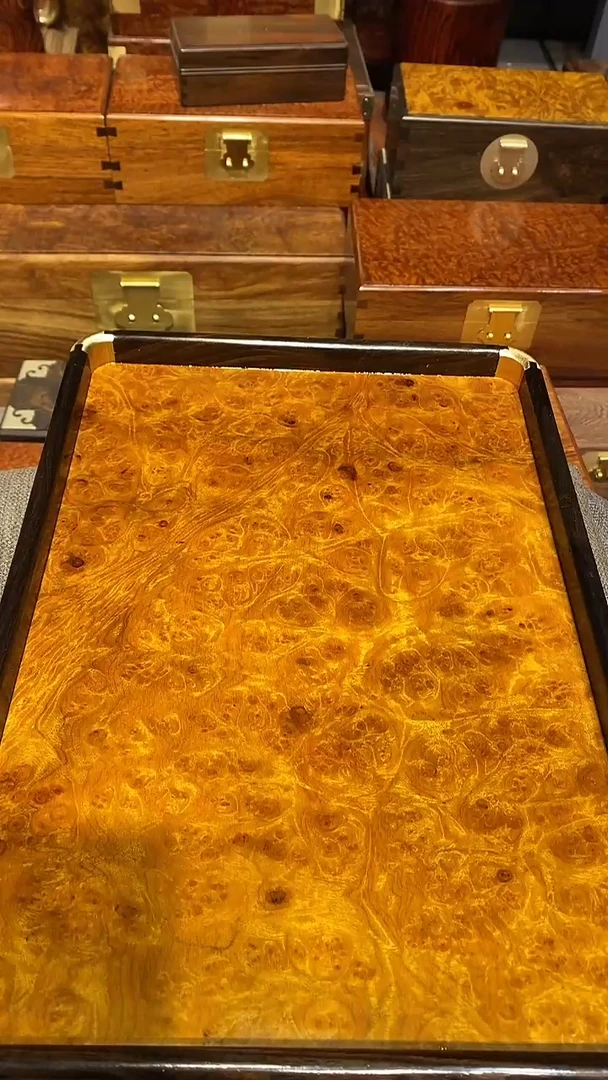 【闪购商品】香樟木木艺茶盘一个