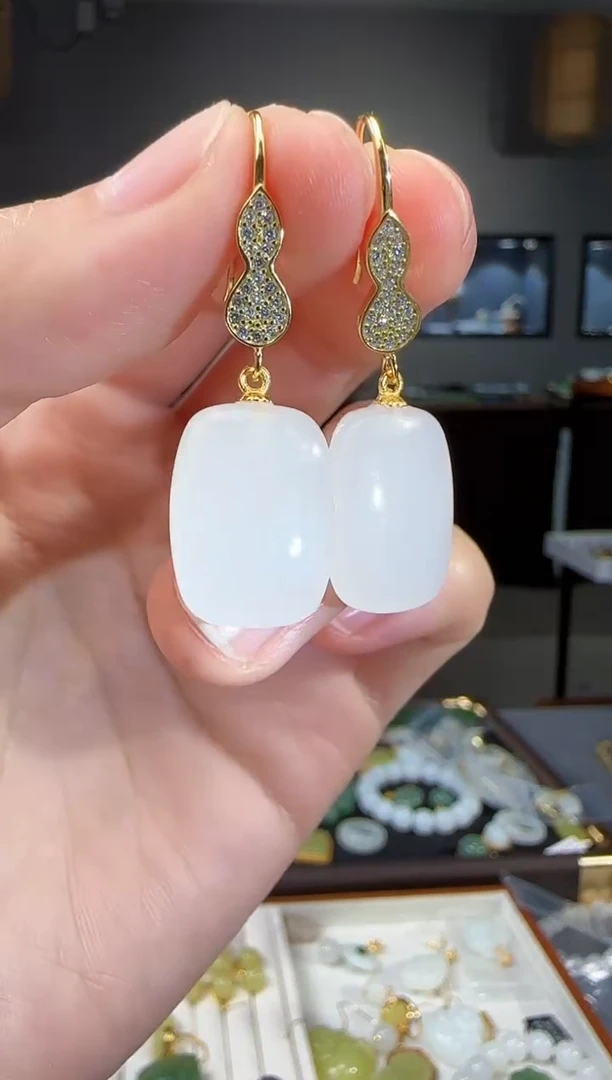 和田玉银S925镶嵌耳饰1