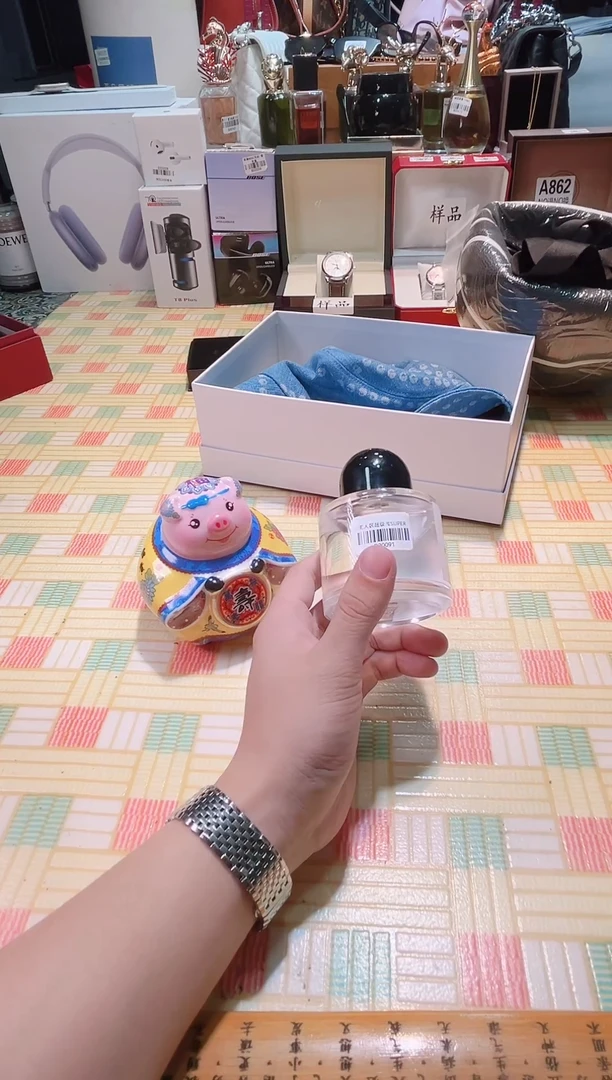 瓷片瓷器 库房到期 全部地板价@@1