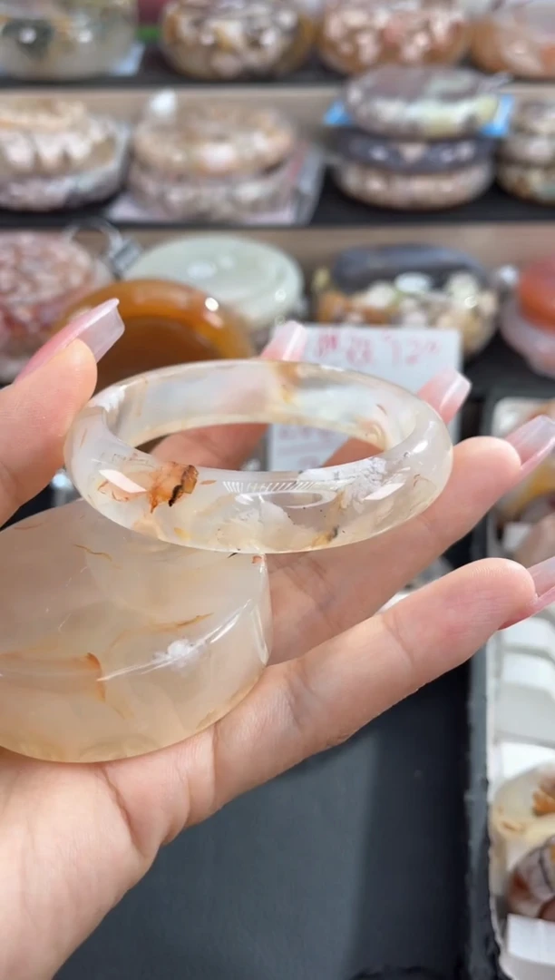 未镶嵌手镯石英质玉55