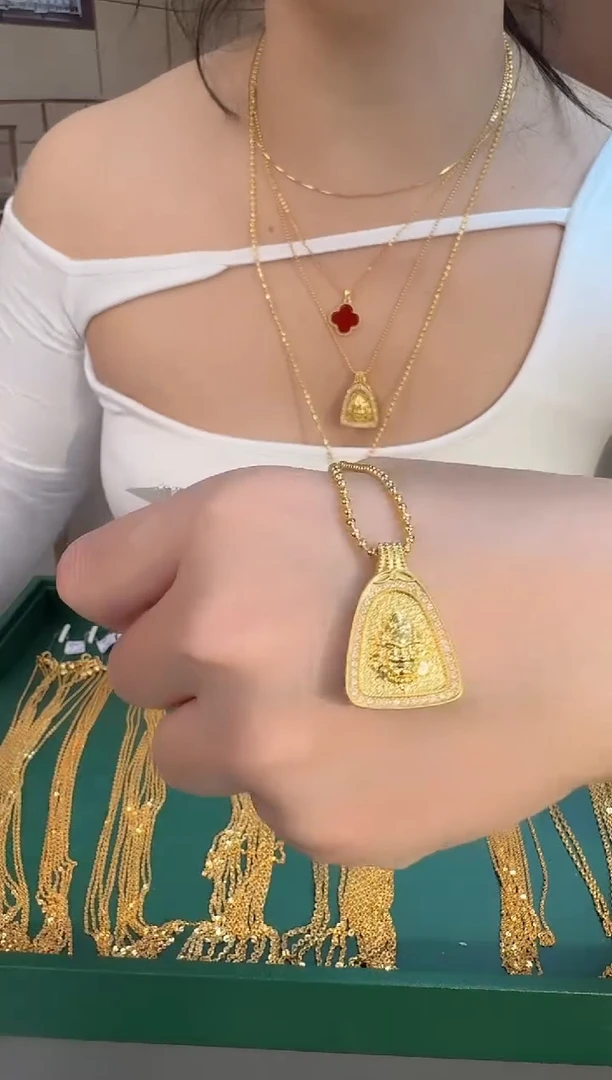 三角黄财吊坠2.28 （附带礼盒包装）