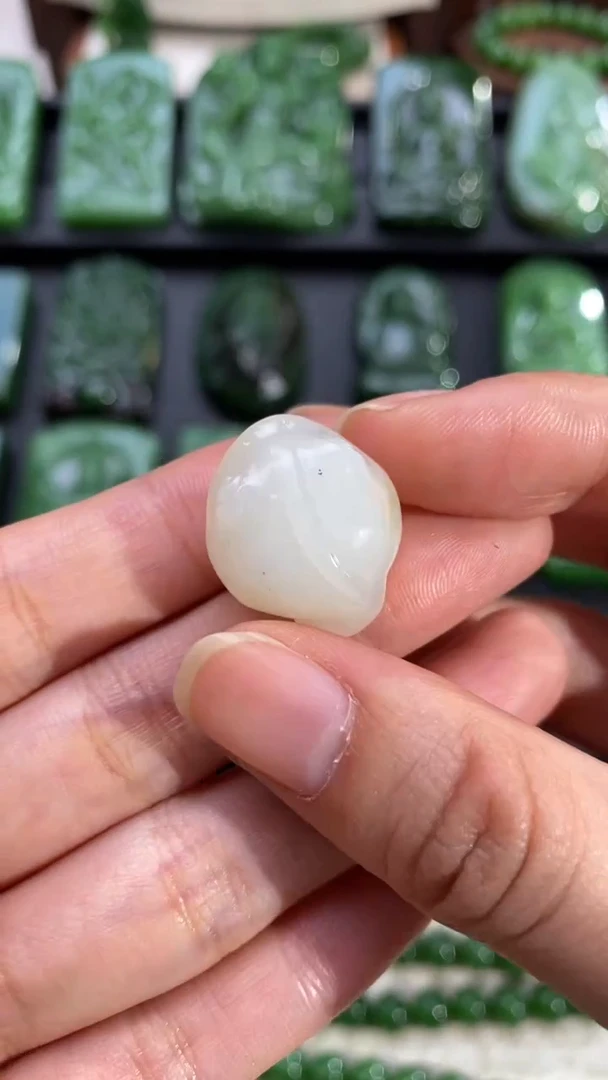 吊坠(不含链)未镶嵌和田玉和田玉白玉呱呱吊坠
