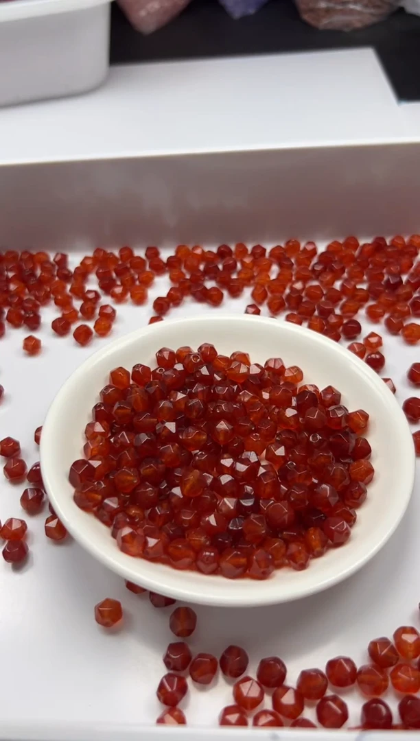南红玛瑙未镶嵌颈饰w1039满肉保山南红切面8mm*30颗