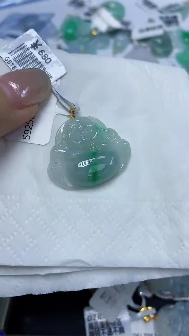 翡翠18K金镶嵌颈饰天然缅甸翡翠A货